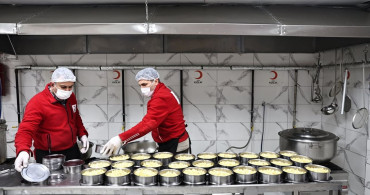 Bayburt'ta Aşçı Ramazan Teke'nin Gönüllü Yardım Faaliyetleri