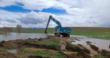 Bayburt'ta Taşkın Riskine Karşı Dere Yatakları Düzenleniyor