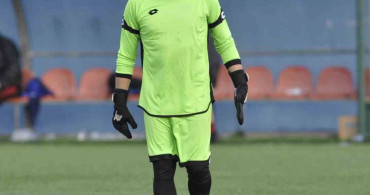 Baykal Altay futbol kariyerine veda etti