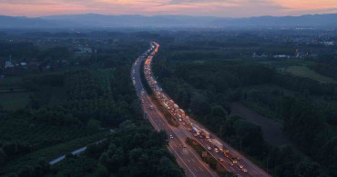 Bayram Dönüşü Trafikte Kilometrelerce Kuyruk