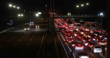Bayram Yoğunluğu: Sakarya Otoyollarında Trafik Sorunu