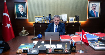 BBP Genel Başkanı Destici, Anadolu Ajansı'nın Yılın Kareleri Oylamasına Katıldı