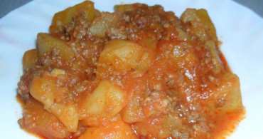 Bebeklere Kıymalı Patates Yemeği 