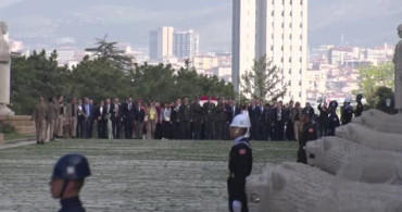 Belçika Savunma Bakanı Anıtkabir’i Ziyaret Etti