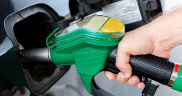 Benzin ve motorine yeni zamlar mı geliyor? Bu gece de akaryakıta zam gelecek iddiası ortalığı karıştırdı!