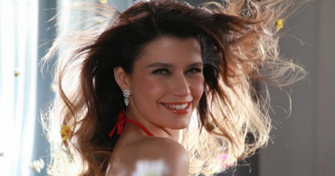 Beren Saat Netflix İle Anlaştı!