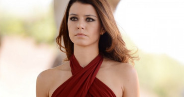 Beren Saat Ve Kenan Doğulu Arasında Neler Oluyor