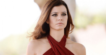 Beren Saat'in Terliği Çok Tartışıldı