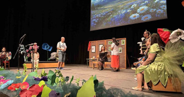 Bergama Tiyatro Günleri Büyük İlgiyle Karşılandı