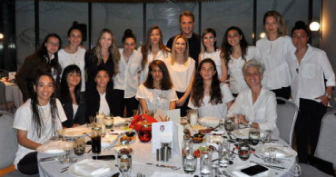 Beşiktaş Başkanı Orman, Kadın Futbol Takımıyla İftarda Bir Araya Geldi