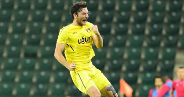 Beşiktaş Süper Lig'e yükselme başarısı gösteren İstanbulspor'un oyuncusu Emrecan Uzunhan'ı transfer etmek istiyor!