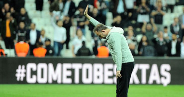 Beşiktaşlı Taraftarlardan Sergen Yalçın'a Sevgi Gösterisi