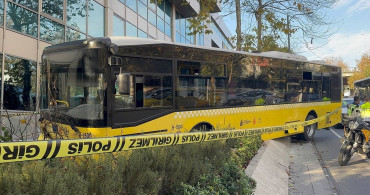 Beşiktaş'ta Kalp Krizi Geçiren Şoför Kontrolden Çıkan İETT Otobüsü Kaldırıma Çıktı