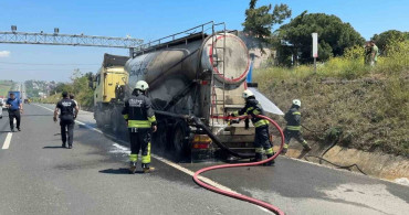 Beton Yüklü Kamyon Seyir Halinde Yandı