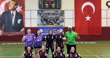 BEUN Kadın Salon Futbol Takımı Süper Lig'e Yükseldi