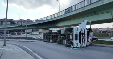 Beylikdüzü’nde Devrilen TIR Olayı