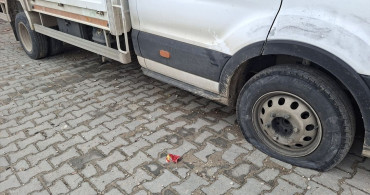 Beypazarı'nda 17 Aracın Lastiklerini Kesen İki Şüpheli Tutuklandı