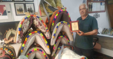 Beypazarlı Semerci Ustası İbrahim Atıcı'ya Hazine ve Maliye Bakanlığı'ndan Plaket