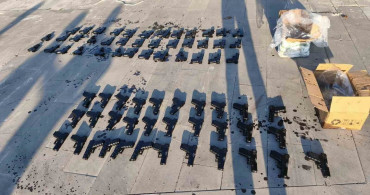 Beyşehir'de durdurulan araçta 70 adet kaçak tabanca ele geçirildi