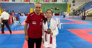 Bilecikli Karateci Kübra Beril Culfa Gümüş Madalyanın Sahibi Oldu