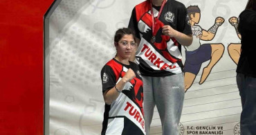 Bilecikli Kickboks Sporcusu Nisanur Efe Türkiye Üçüncüsü Oldu