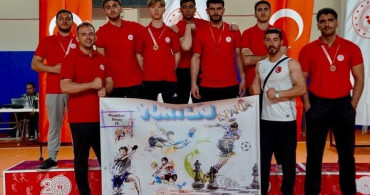 Bilecikli Sporcular YURTLİG Bilek Güreşi Şampiyonası'nde Parladı