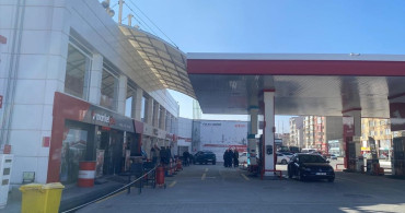 Bilecik'te Bıçaklı ve Silahlı Kavga: 1 Polis Yaralı