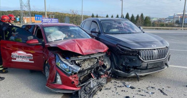 Bilecik'te İki Otomobilin Çarpışması: 4 Yaralı