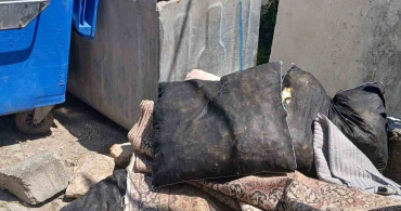 Bilecik'te muhtar, mahalle sakinlerini çevre kirliliğine karşı uyardı