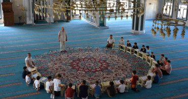 Bilecik'te yaz kur'an kursları camileri şenlendiriyor