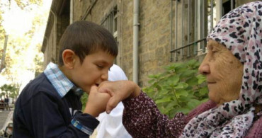Bilim Kurulu Üyesi Bayram Ziyaretleri için Uyardı