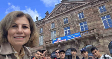 Bilişim öğrencileri, sektörün inceliklerini yurt dışı stajı ile öğreniyor