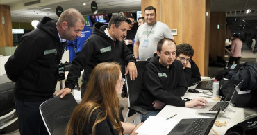 Bilişim Vadisi Genel Müdürü Tüzgen, AA Medya Teknolojileri Hackathonu'nu Ziyaret Etti