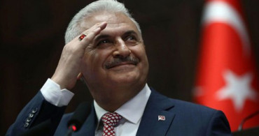 Binali Yıldırım, AK Parti İstanbul İl Başkanlığı'nda 