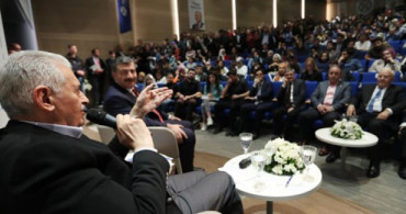 Binali Yıldırım, Medipol Üniversitesi'nde Gençlerin Sorularını Cevaplandırdı
