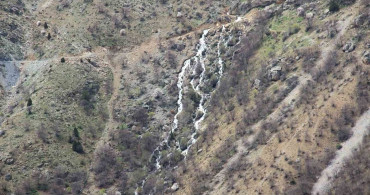 Binboğa Dağı'nda Eşsiz Şelale Görüntüsü