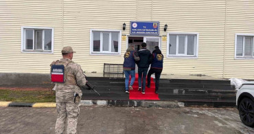 Bingöl'de Jandarma Operasyonu: 16 Şüpheli ve 4 Hükümlü Yakalandı