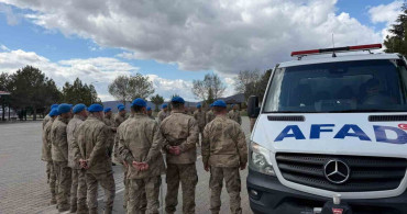 Bingöl'de Jandarma Personeline Enkazda Arama Kurtarma Eğitimi