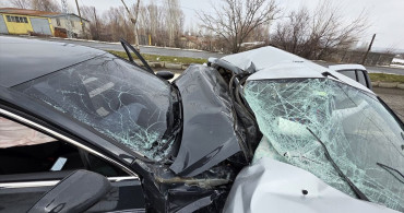 Bingöl'de Trafik Kazası: 1 Ölü, 5 Yaralı