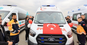 Bingöl'e Yeni Ambulans ve UMKE Araçları Tahsis Edildi