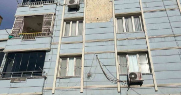 Birecik'te Düşen Beton Parçaları Bir Vatandaşı Yaraladı