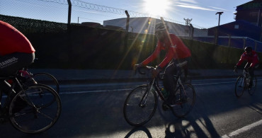 Bisikletçiler Sarıkamış Şehitlerini Anmak İçin Yola Çıktı
