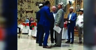 Bişkek Büyükelçisi Fırat FETÖ'cülerin Davet Edildiği İftar Programını Terk Etti
