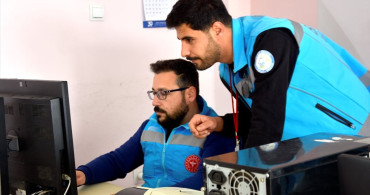 Bitlis'te 101 Yaşındaki Hastaya Evde Ziyaret