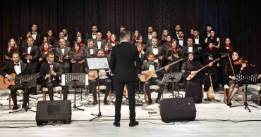 Bitlis'te Türkiye Yüzyılı Maarif Modeli Kapsamında Anlamlı Konser Düzenlendi