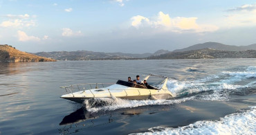 Bodrum açıklarında 18 düzensiz göçmen yakalandı: 2 gözaltı