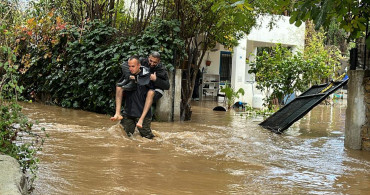 Bodrum'da hayat felç oldu: 4 kişi evde mahsur kaldı