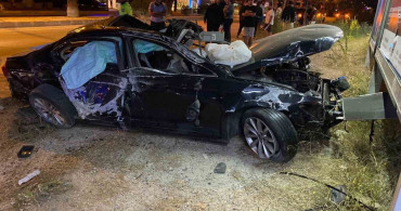 Bodrum'da refüje çıkarak takla atan otomobilde 3 kişi yaralandı