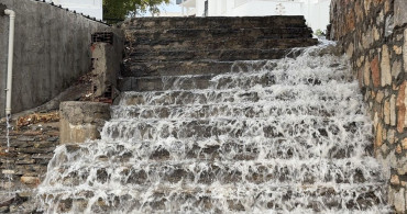 Bodrum'da Sağanak Yağış Hayatı Zorlaştırdı