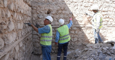 Boğazkesen Camii Restorasyonu Devam Ediyor